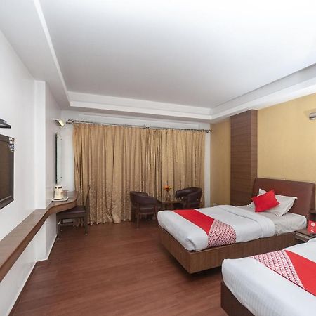 Oyo 19674 Apoorva'S Guest House Chennai Ngoại thất bức ảnh