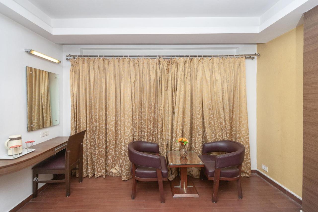 Oyo 19674 Apoorva'S Guest House Chennai Ngoại thất bức ảnh