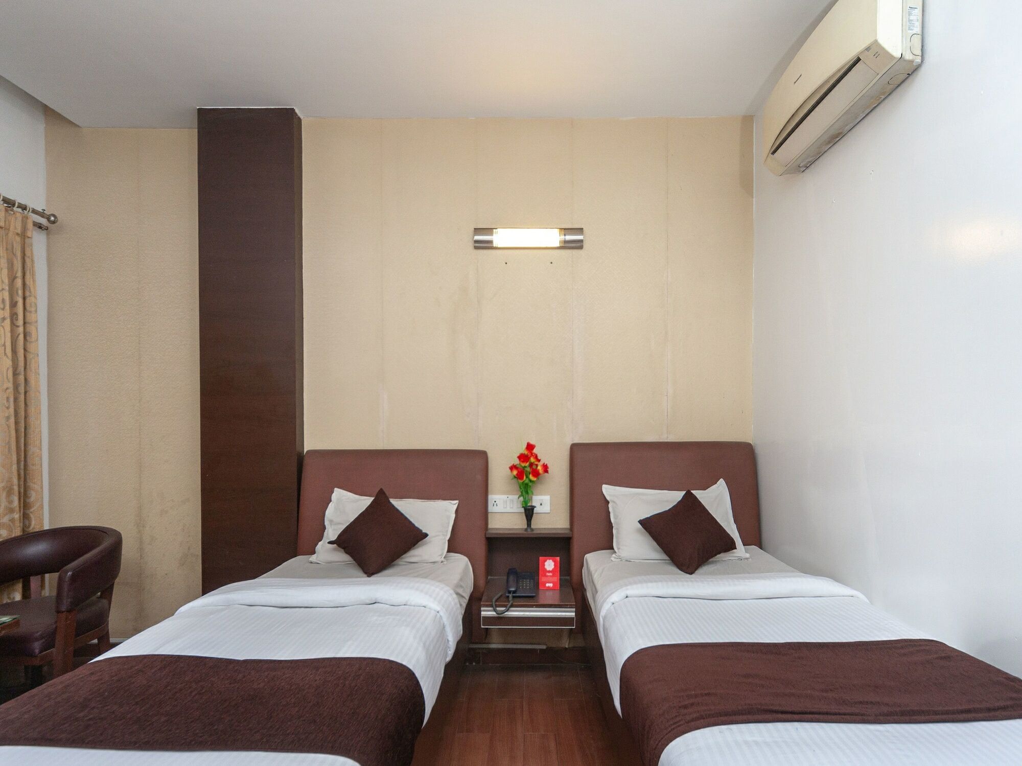 Oyo 19674 Apoorva'S Guest House Chennai Ngoại thất bức ảnh
